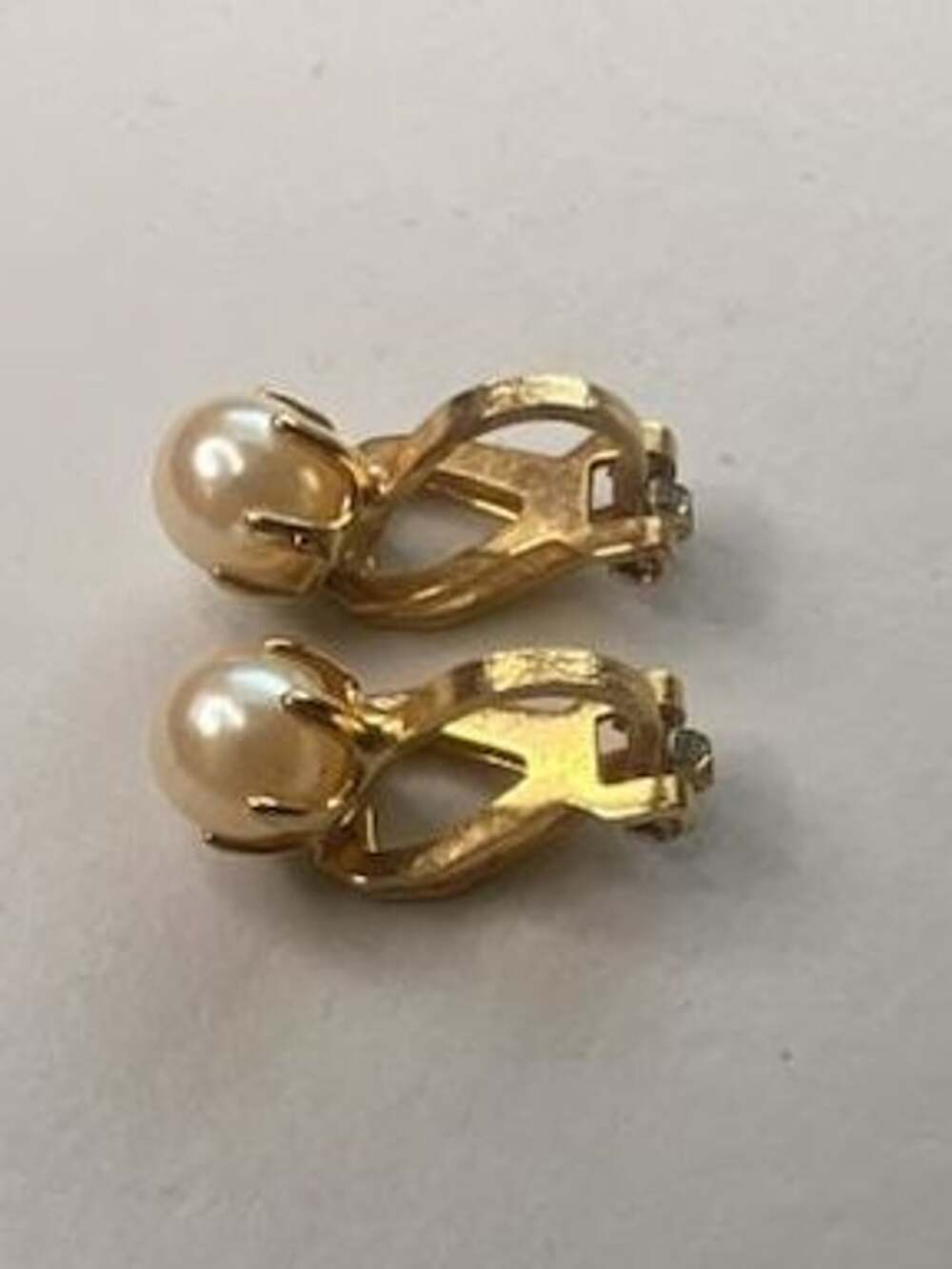 Vintage Gold-tone Faux Pearl Clip Earrings Sunburst Style